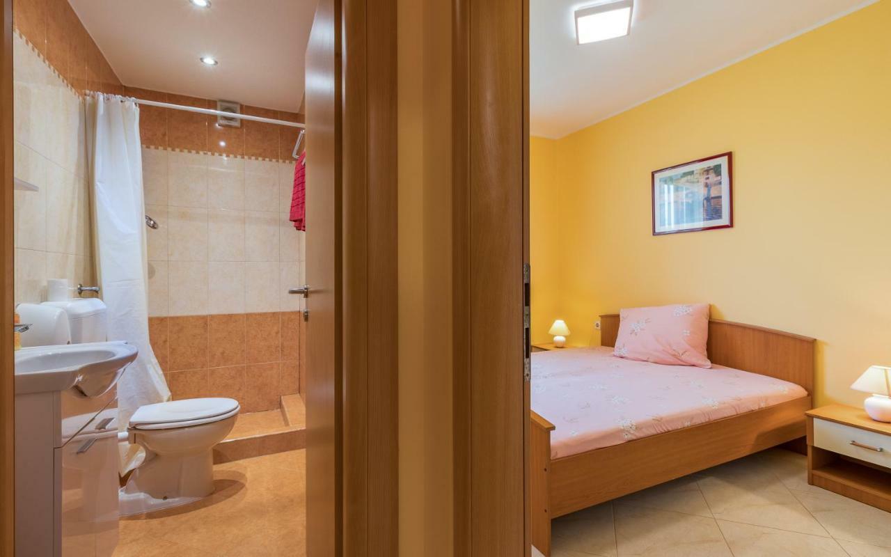 Apartmani Kazun - App1 法扎纳 外观 照片